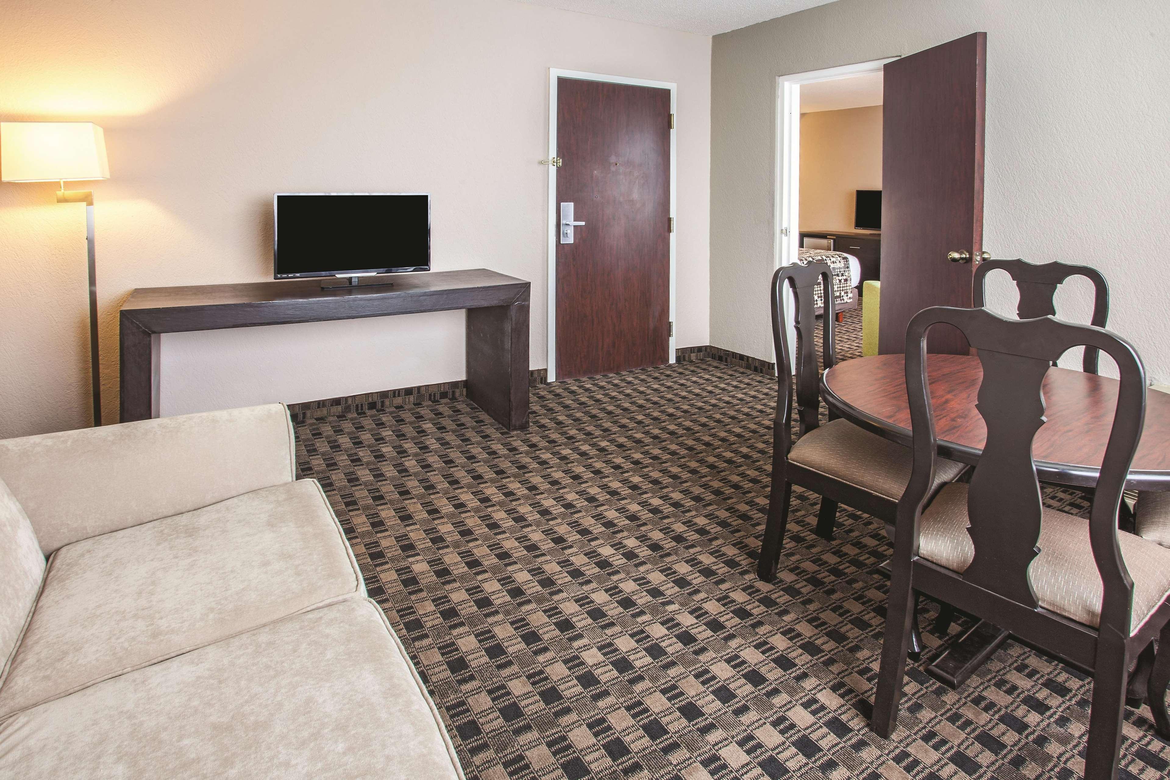 Chn Hotel Monterrey Norte, Trademark Collection By Wyndham Zewnętrze zdjęcie