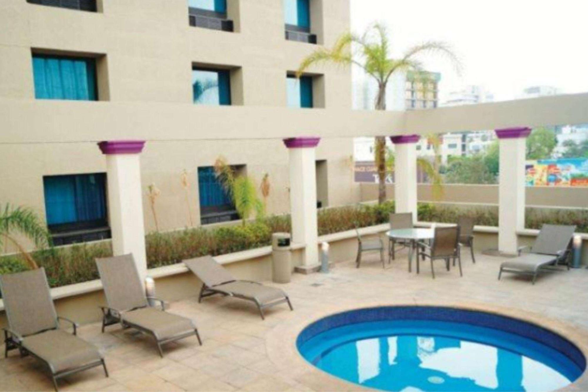 Chn Hotel Monterrey Norte, Trademark Collection By Wyndham Zewnętrze zdjęcie