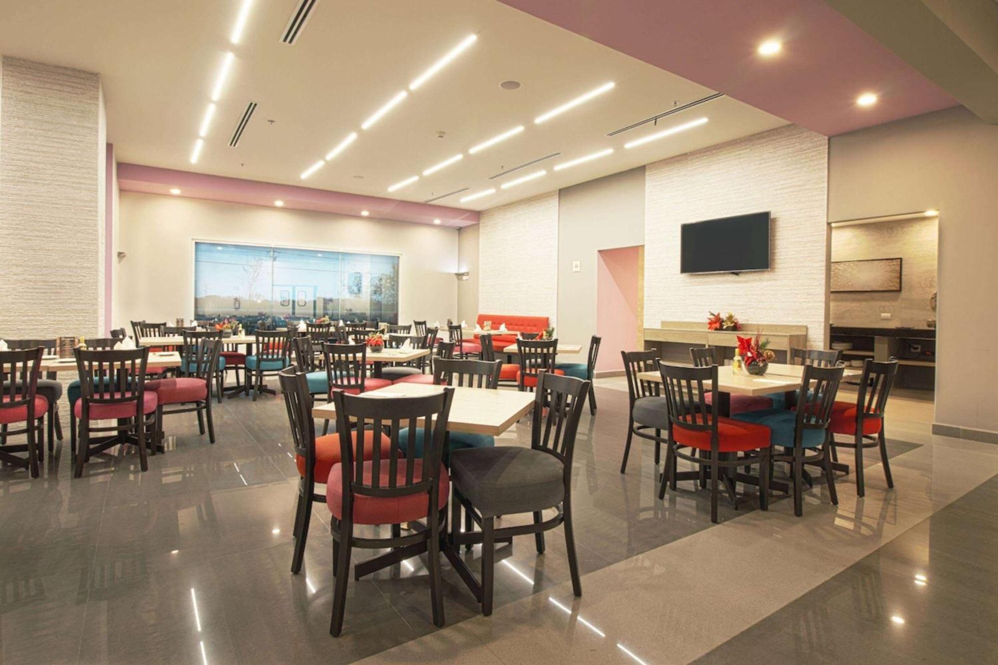 Chn Hotel Monterrey Norte, Trademark Collection By Wyndham Zewnętrze zdjęcie
